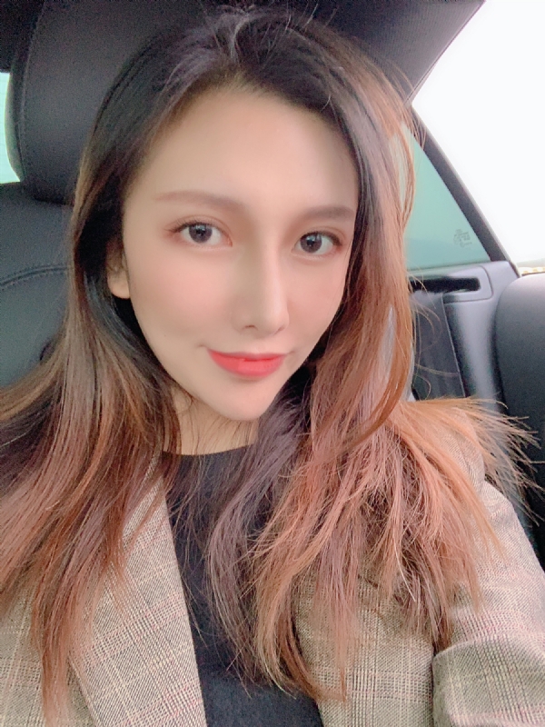 李岚Lancy的第一张照片--北京中老年相亲网