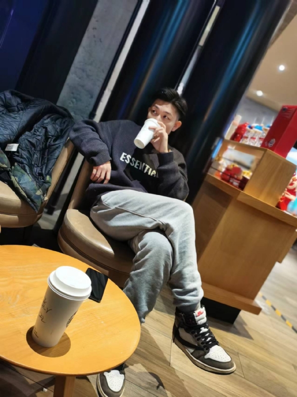 LAZY的第一张照片--北京中老年相亲网